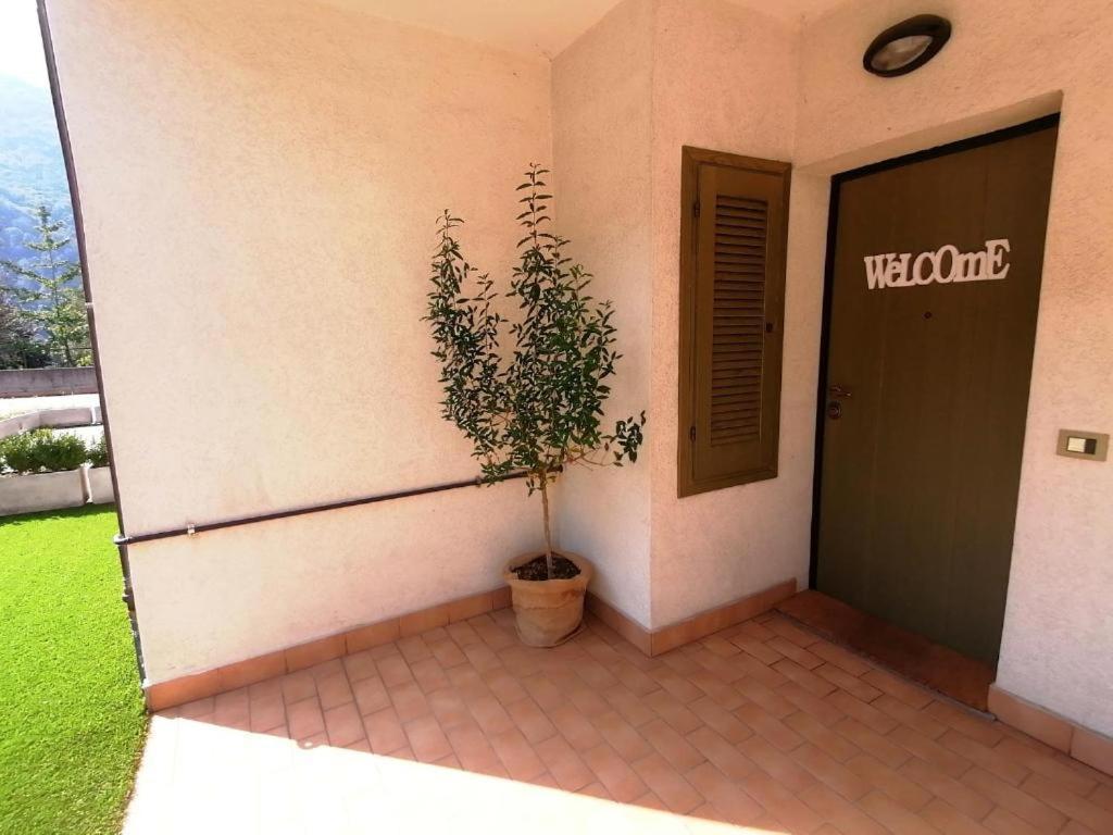 La Casa Di Sara In Valsassina Apartamento Introbio Exterior foto